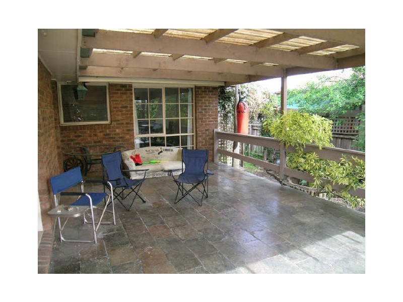 35 Taupo Crescent, Rowville VIC 3178