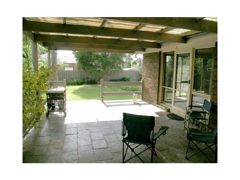 35 Taupo Crescent, Rowville VIC 3178