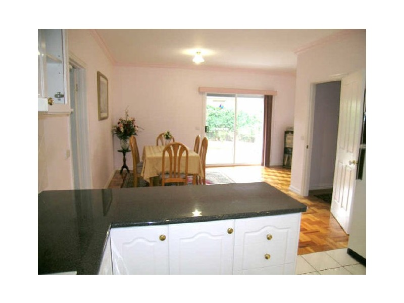 13 Eyebright Square, Hallam VIC 3803