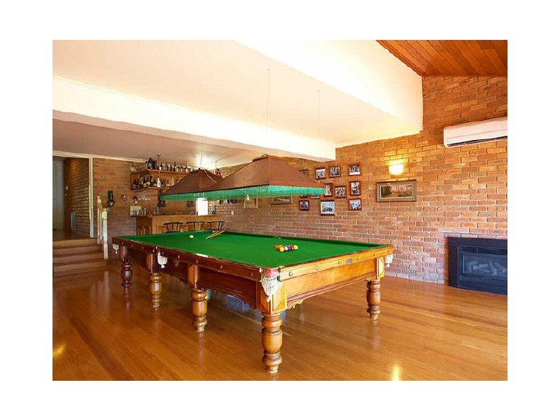 7 Superior Avenue, Rowville VIC 3178