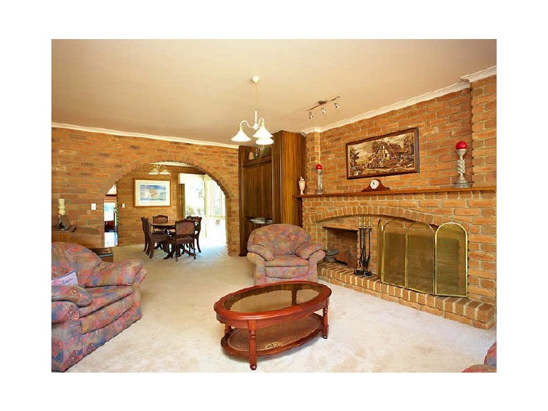 7 Superior Avenue, Rowville VIC 3178