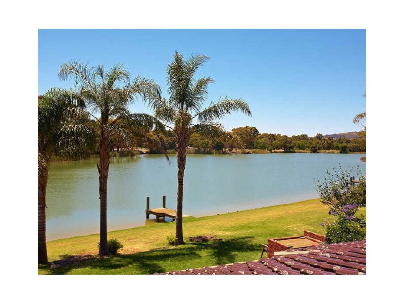 7 Superior Avenue, Rowville VIC 3178