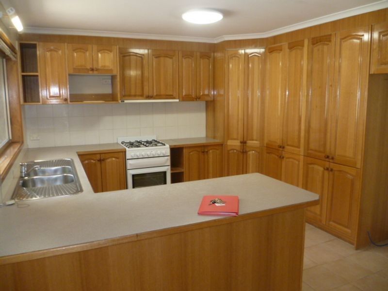 16 Oakdene Court, Rowville VIC 3178