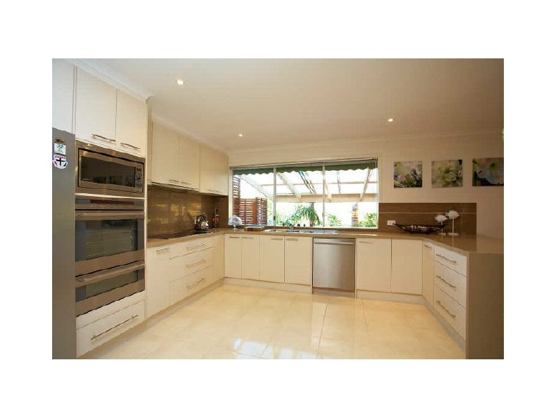 6 George Knox Drive, Rowville VIC 3178