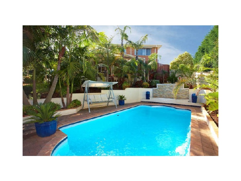 6 George Knox Drive, Rowville VIC 3178