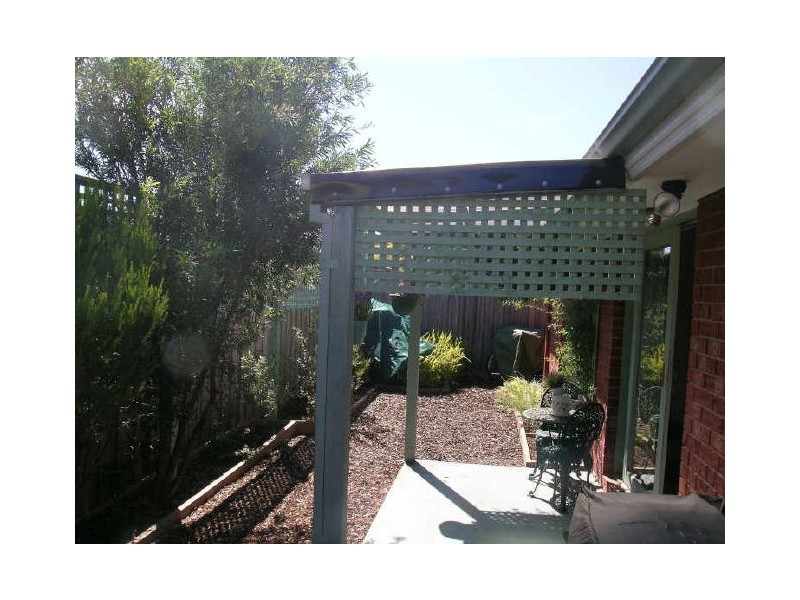 2/17 Gilligans Court, Rowville VIC 3178