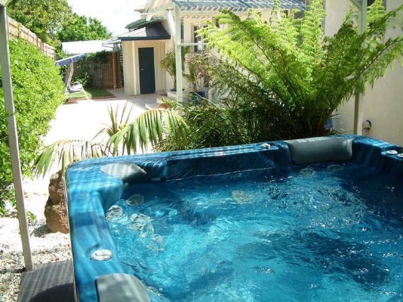 2 Eliana Court, Rowville VIC 3178