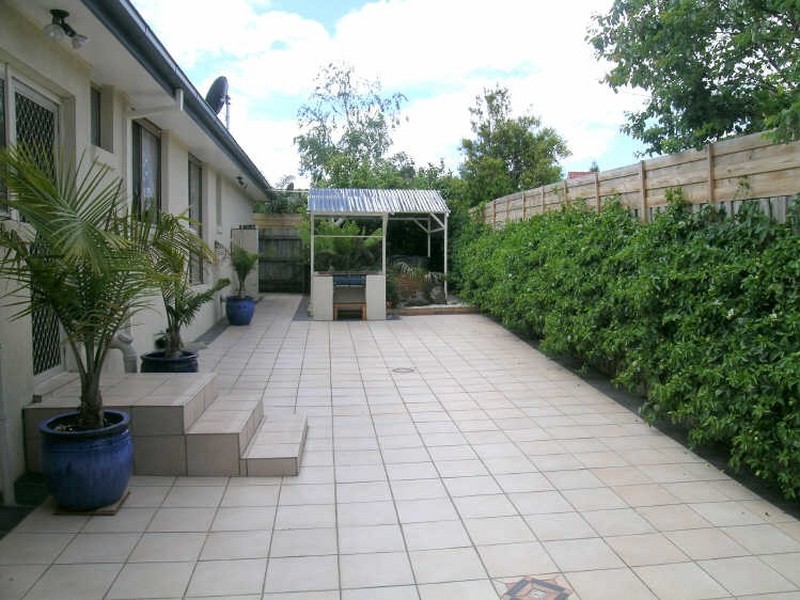 2 Eliana Court, Rowville VIC 3178