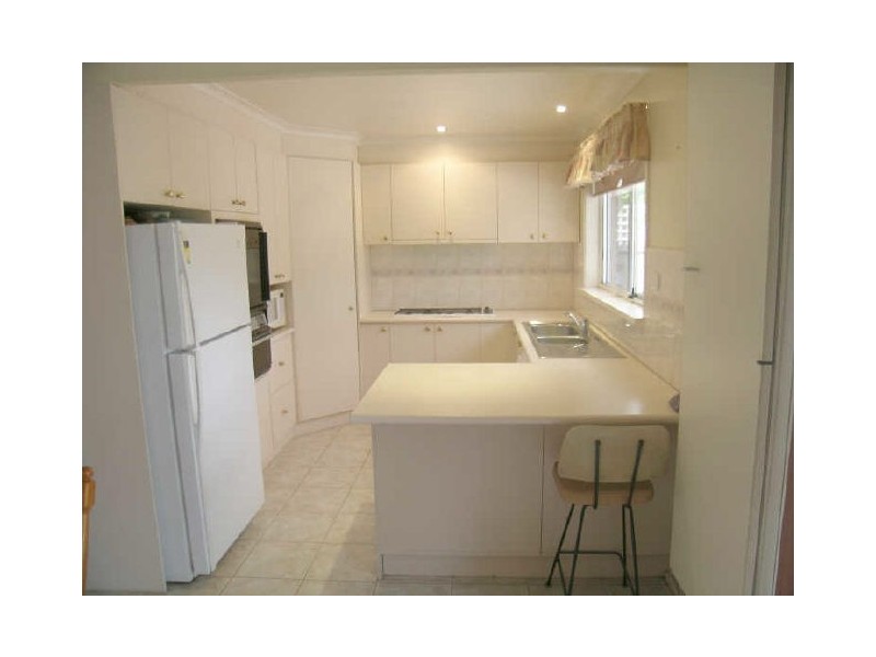 12 Tayport Gardens, Endeavour Hills VIC 3802