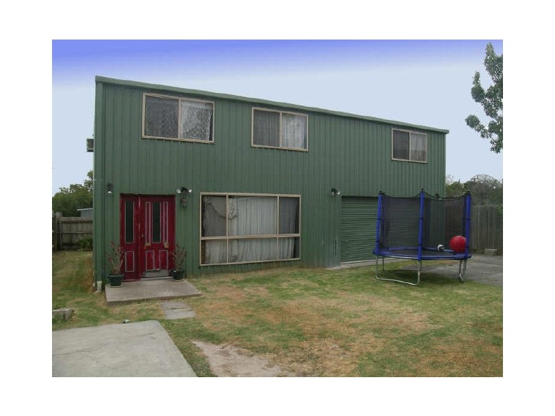 7 Scullin Street, Dandenong North VIC 3175