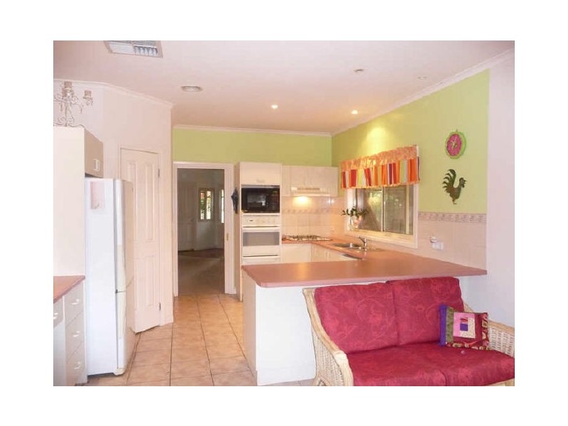 16 Tetoora Close, Rowville VIC 3178