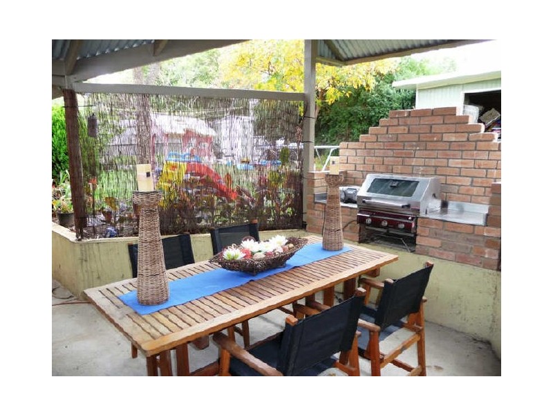 17 Erskine Drive, Rowville VIC 3178