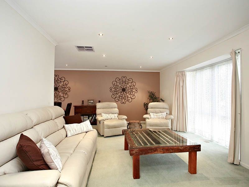 7 Cardinia Way, Rowville VIC 3178