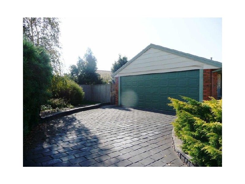 37 Westminster Drive, Rowville VIC 3178