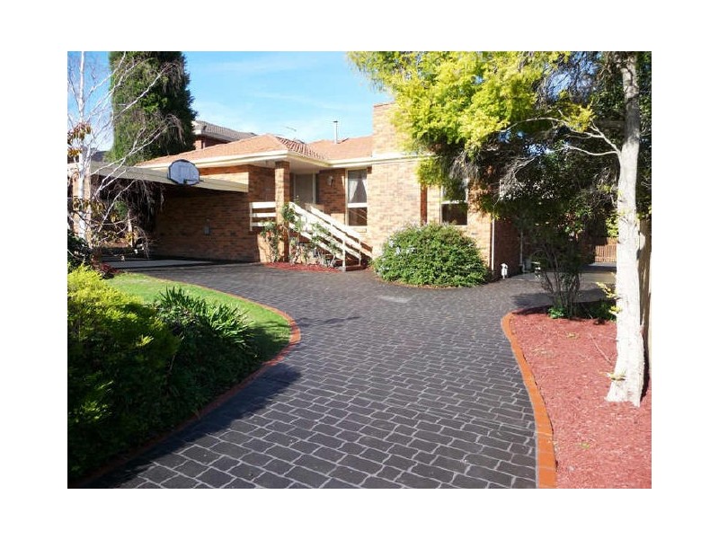 42 George Knox Drive, Rowville VIC 3178