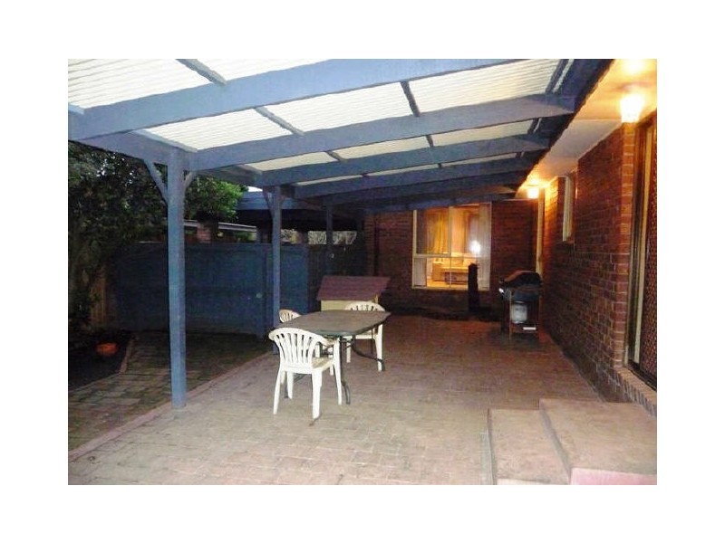 35 Willow Avenue, Rowville VIC 3178