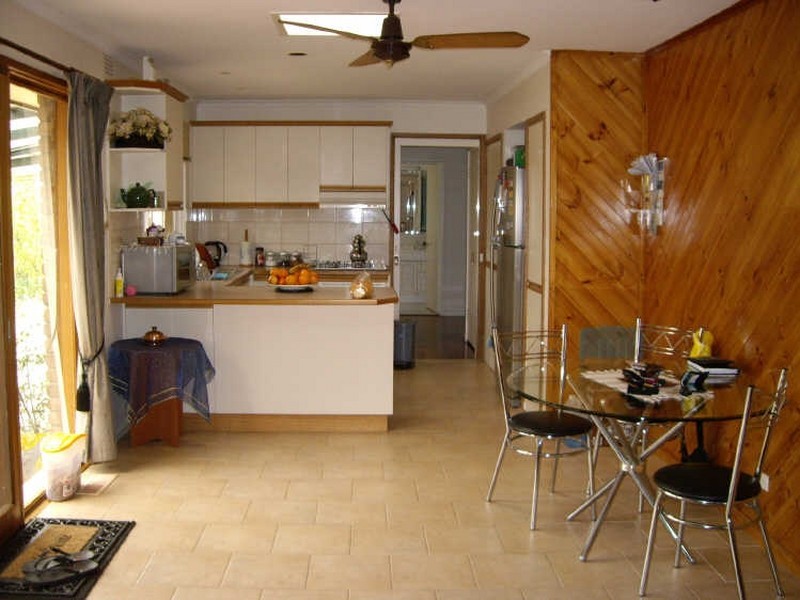 2 Coringa Court, Knoxfield VIC 3180