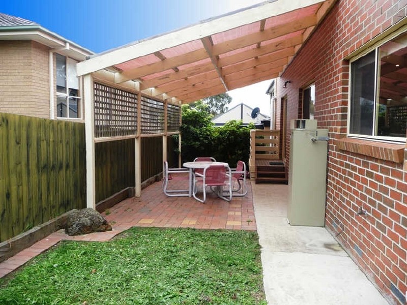 2/5 Oaktree Rise, Lysterfield VIC 3156