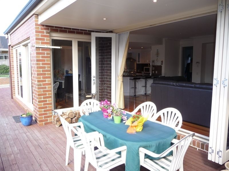 11 Manningham Court, Lysterfield VIC 3156