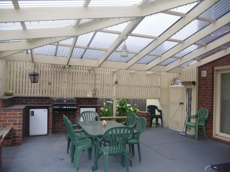 23 Buckingham Drive, Rowville VIC 3178