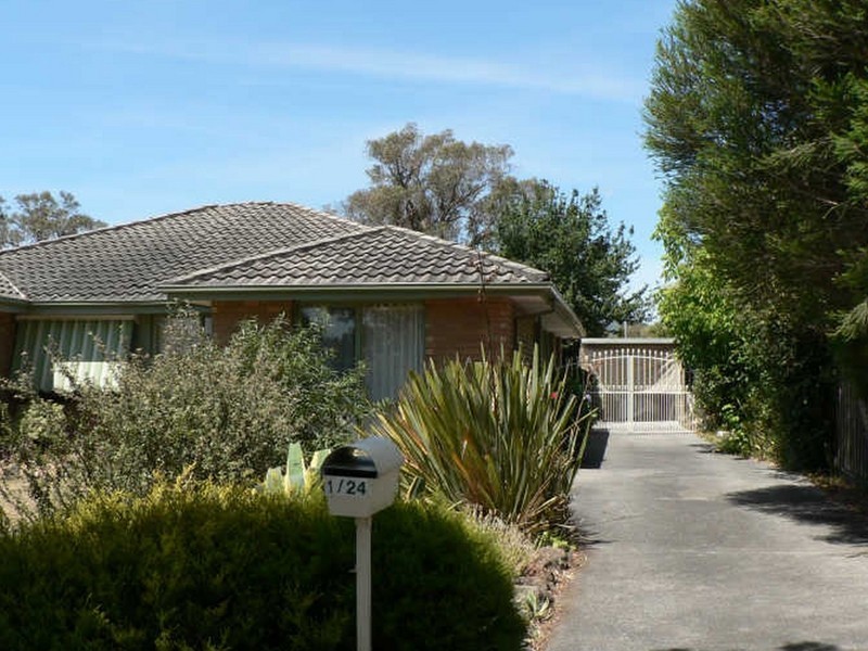 1/24 Cherrytree Rise, Knoxfield VIC 3180