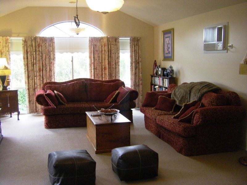 33 Ling Drive, Rowville VIC 3178