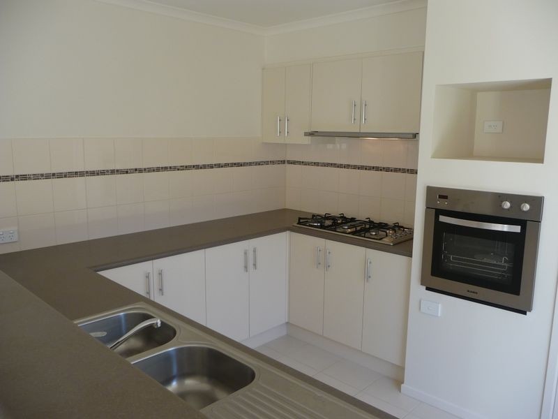 205 Waradgery Drive, Rowville VIC 3178