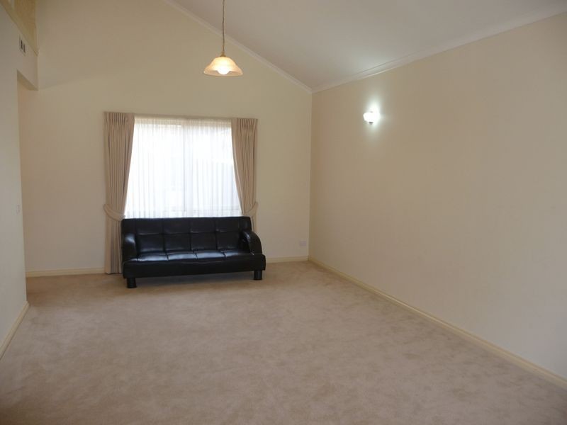 1 Orchard Way South, Rowville VIC 3178