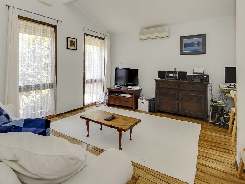 4 Prior Court, Rowville VIC 3178