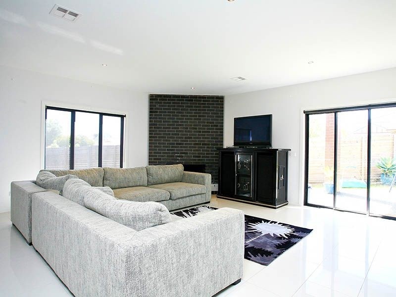 10 Wallingford Place, Rowville VIC 3178