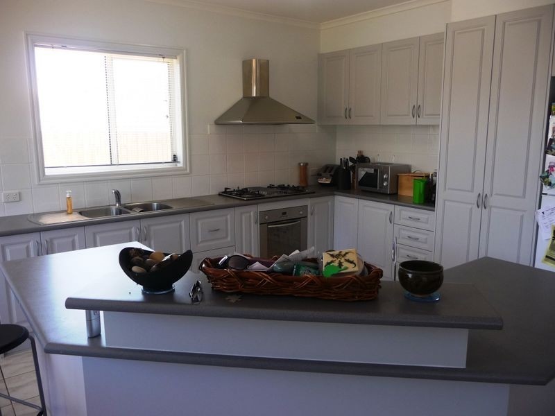 47 Reservoir Crescent, Rowville VIC 3178