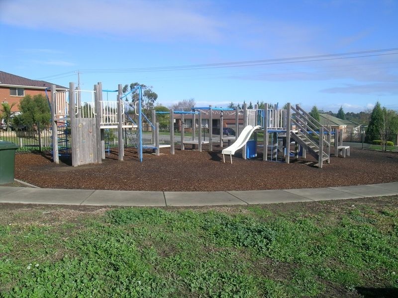 5 Suerulla Court, Rowville VIC 3178