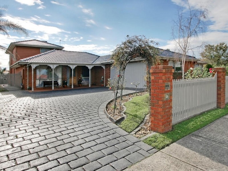 37 Fernlea Avenue, Rowville VIC 3178