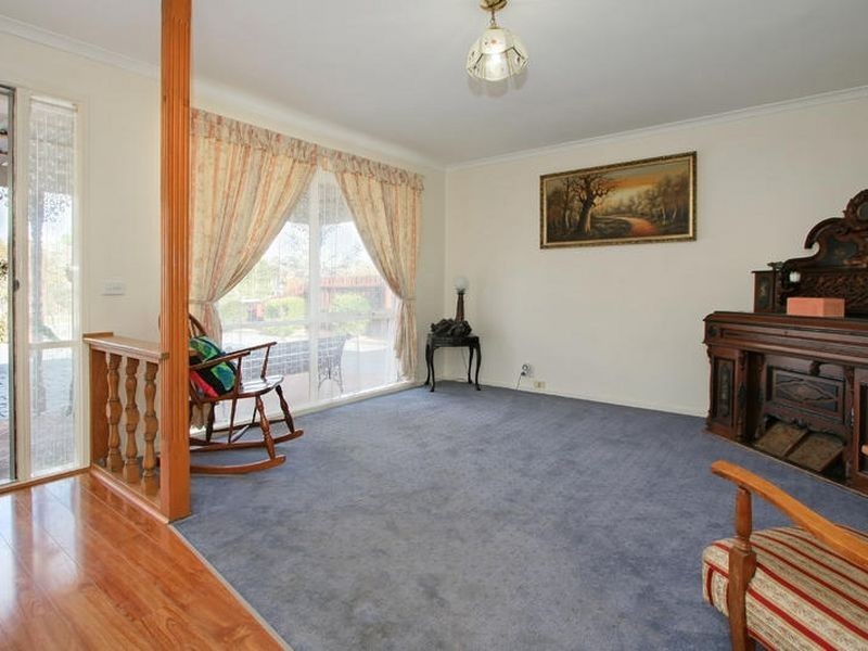 37 Fernlea Avenue, Rowville VIC 3178