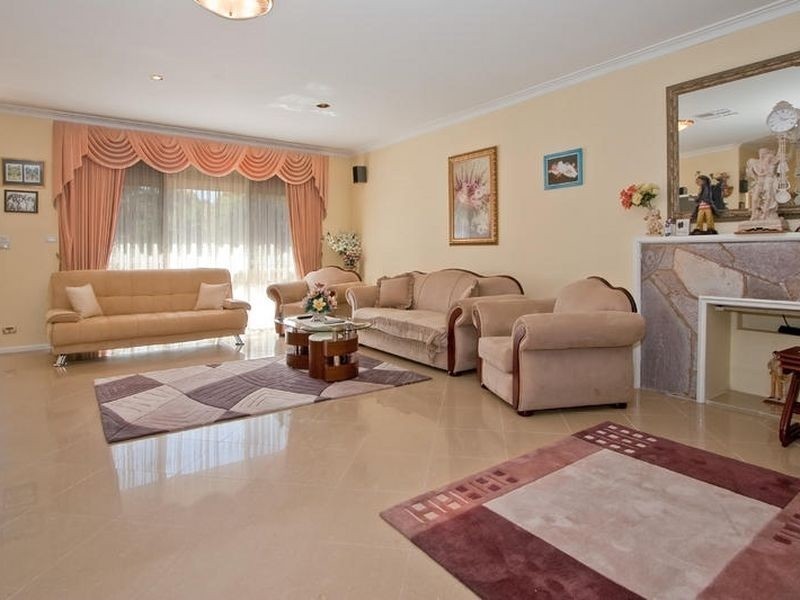 28 Valda Avenue, Mont Albert North VIC 3129