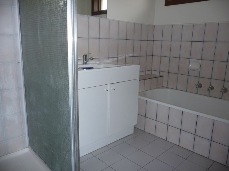 1/194 Gladstone Road, Dandenong North VIC 3175