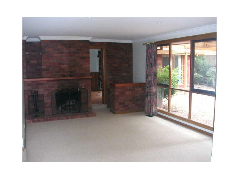 8 Hakea Place, Rowville VIC 3178