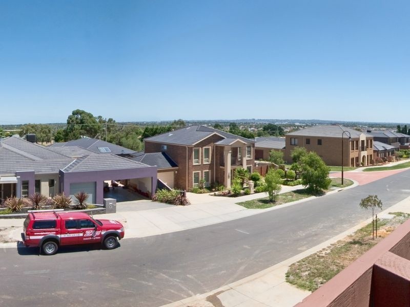 19 Viewline Drive, Lysterfield VIC 3156