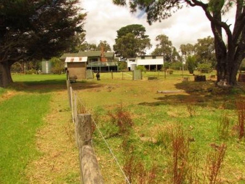 74 Kerrs Lane, Lysterfield VIC 3156