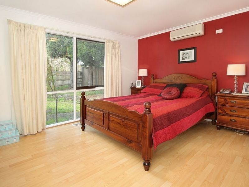 10 Lakeview Avenue, Rowville VIC 3178