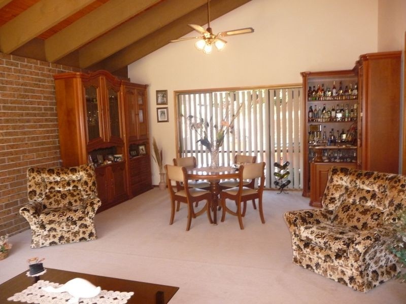 17 Erie Avenue, Rowville VIC 3178