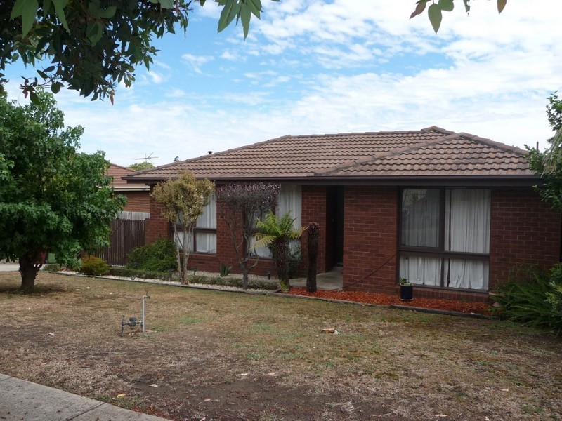 14 Giles Retreat, Endeavour Hills VIC 3802