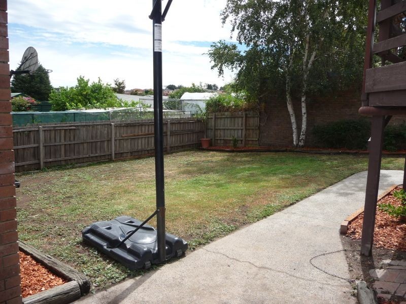 14 Giles Retreat, Endeavour Hills VIC 3802