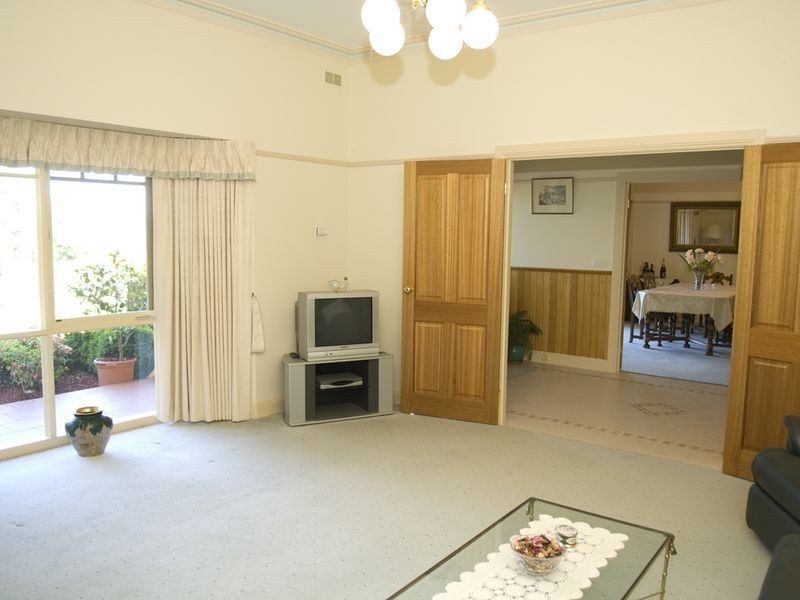 17 Cornish Road, Lysterfield VIC 3156