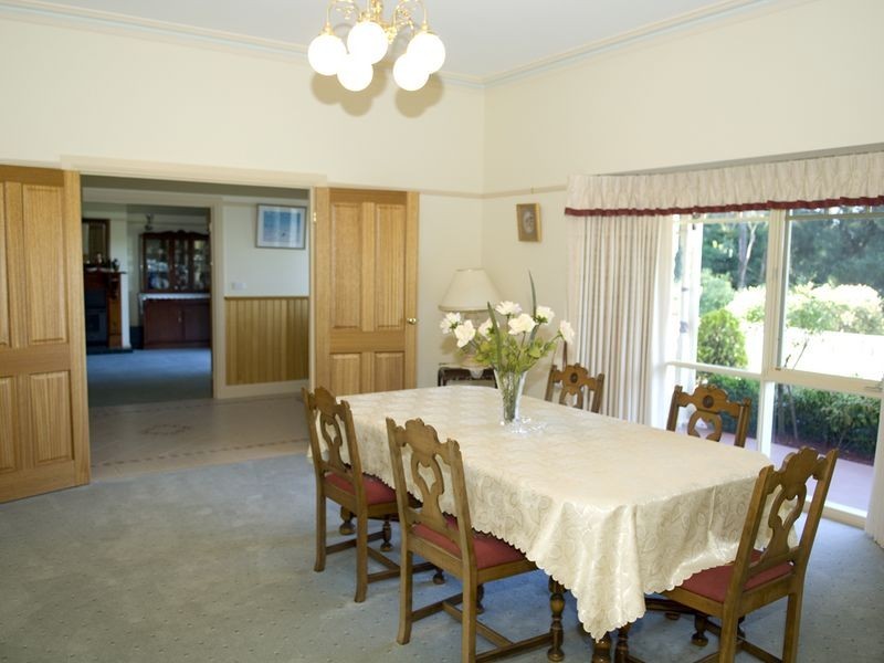 17 Cornish Road, Lysterfield VIC 3156