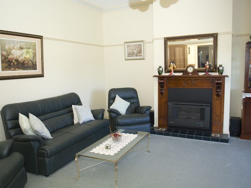 17 Cornish Road, Lysterfield VIC 3156