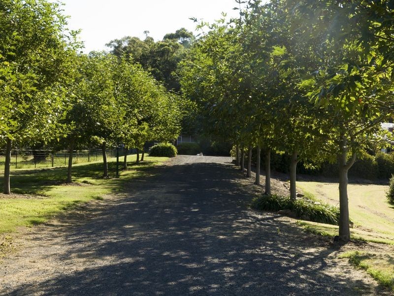 17 Cornish Road, Lysterfield VIC 3156