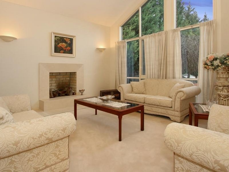 31 Pitfield Crescent, Rowville VIC 3178