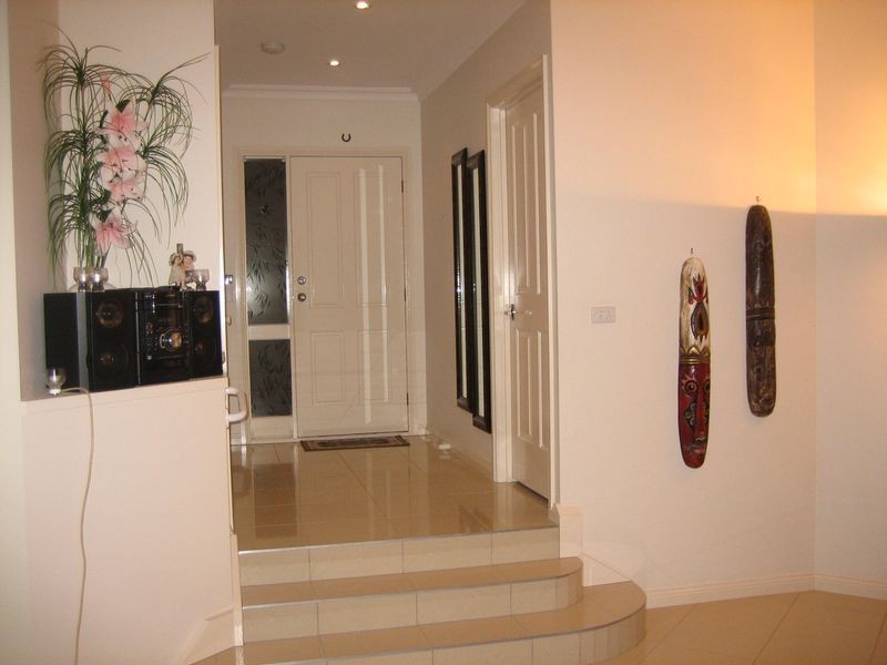 2/8 Ling Court, Mulgrave VIC 3170