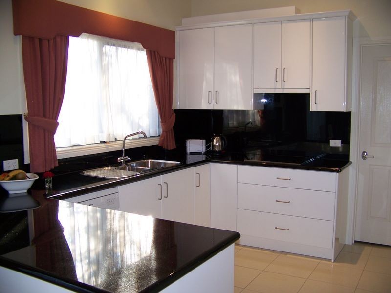 2/8 Ling Court, Mulgrave VIC 3170